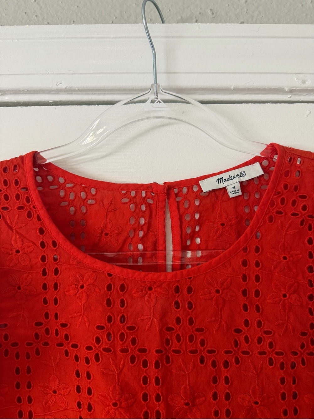 Madewell Red Eyelet Flutter Sleeve Top Size Medium 100% Cotton Boho Cottagecore - Picture 2 of 8